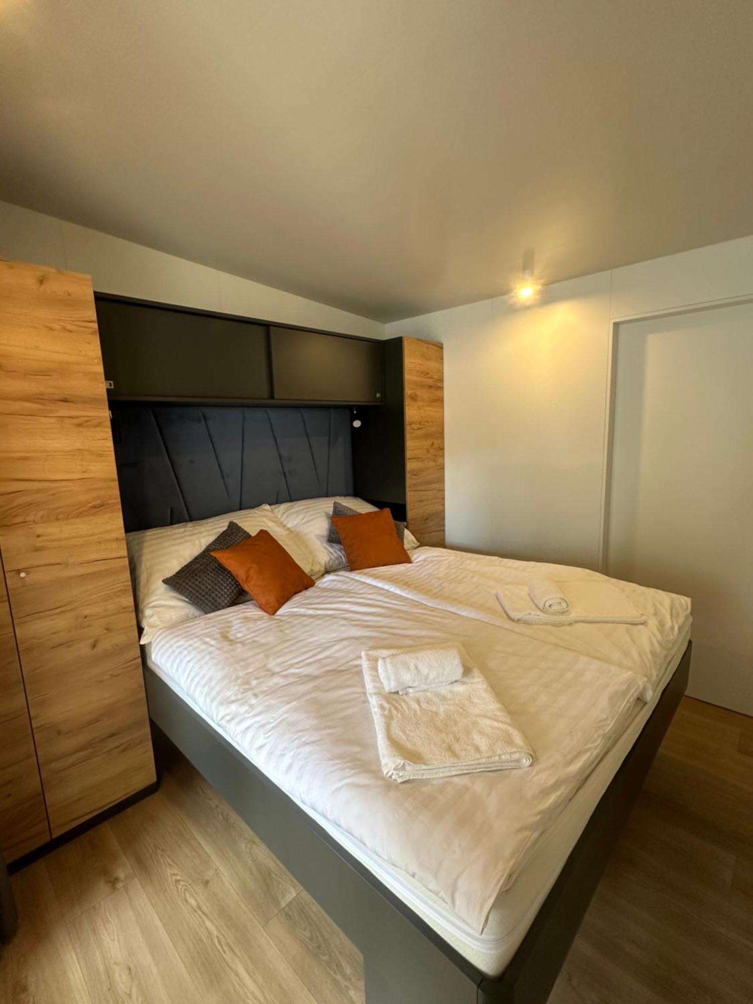 Mobile Home - Sea La Vie Biograd Na Moru Exterior photo